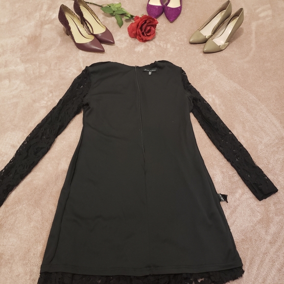 Jasmine & Juliana Lace Dress - Picture 8 of 9